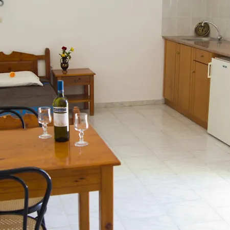 Giakalis Lejlighedshotel 3*