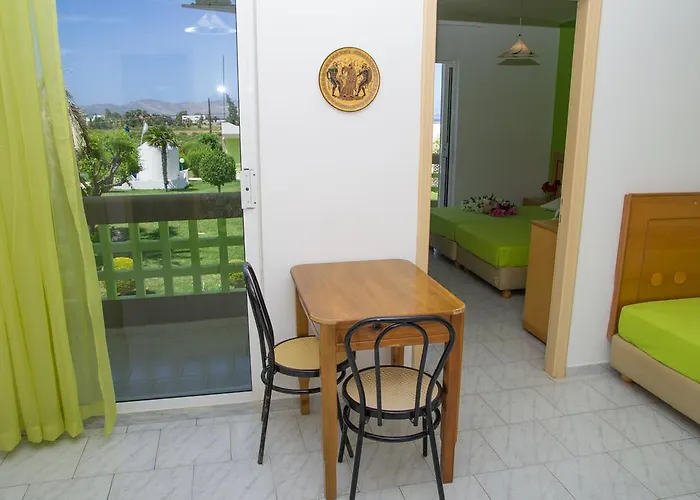 Giakalis 3* Marmári