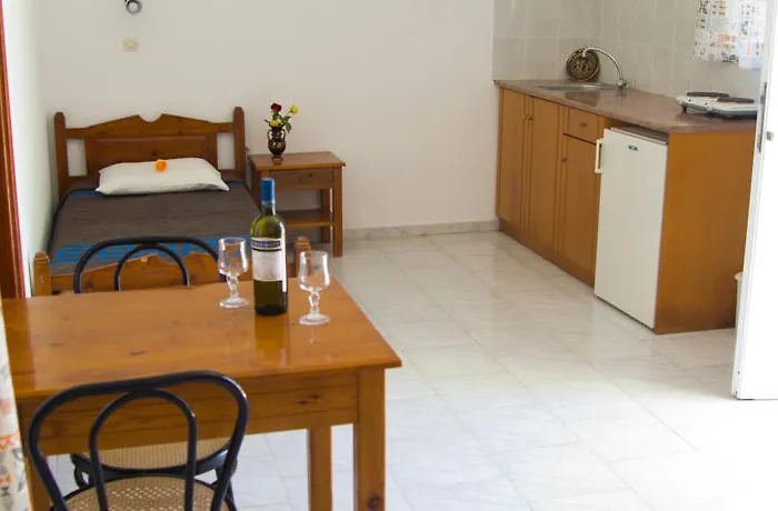 Giakalis Hotel apartamentowy 3*