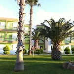 Giakalis 아파트호텔