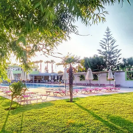 公寓式酒店 Giakalis