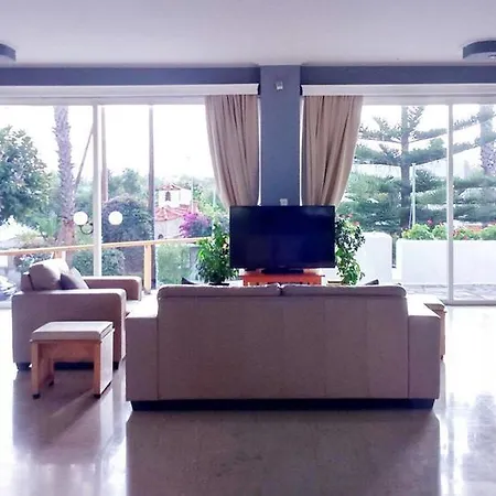 Hotel apartamentowy Giakalis